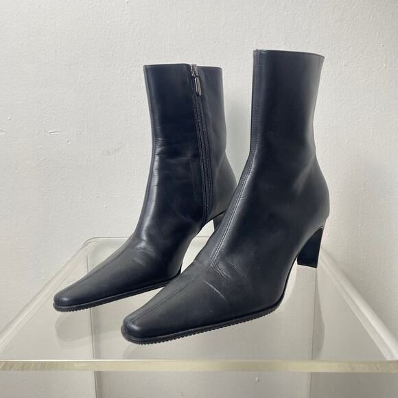 Aquatalia Black Ankle Boot Kitten Heel Zip Up Size 6 1/2 - Picture 2 of 8